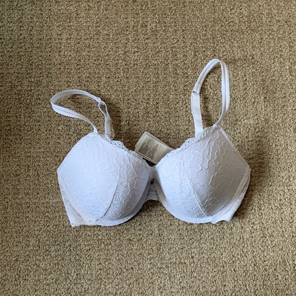 Semi- pushup bra NWOT